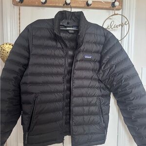 Patagonia Men's Black Puffer Jacket